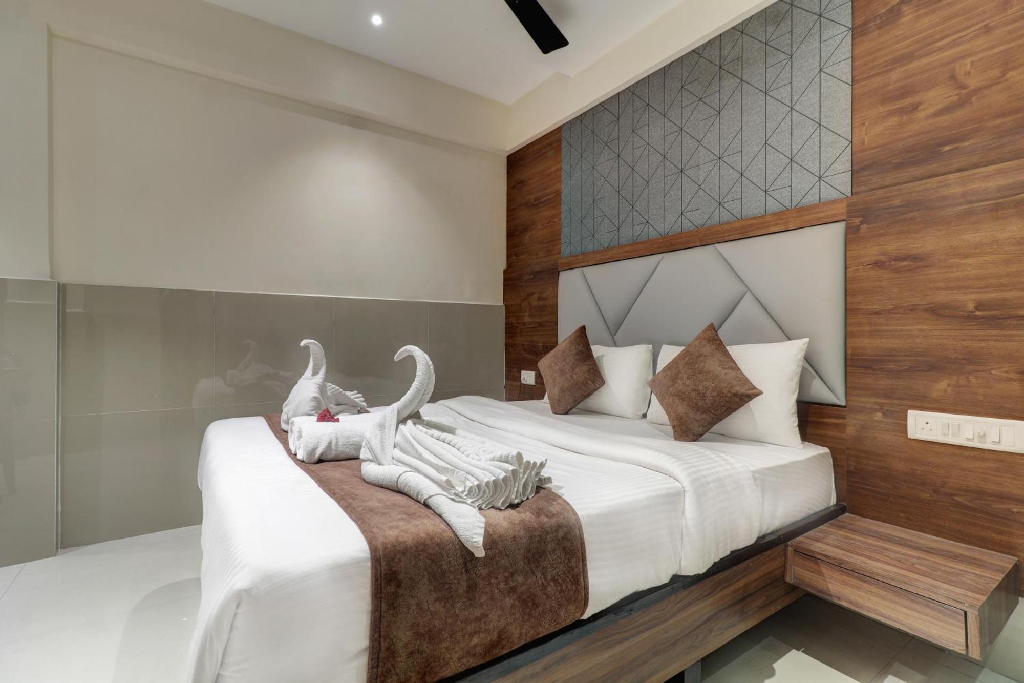 New Parimeet Residency Otel Navi Mumbai Dış mekan fotoğraf