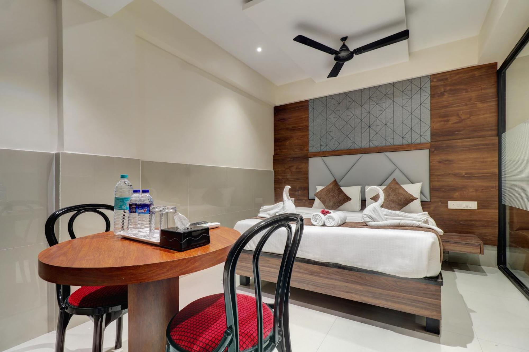 New Parimeet Residency Otel Navi Mumbai Dış mekan fotoğraf