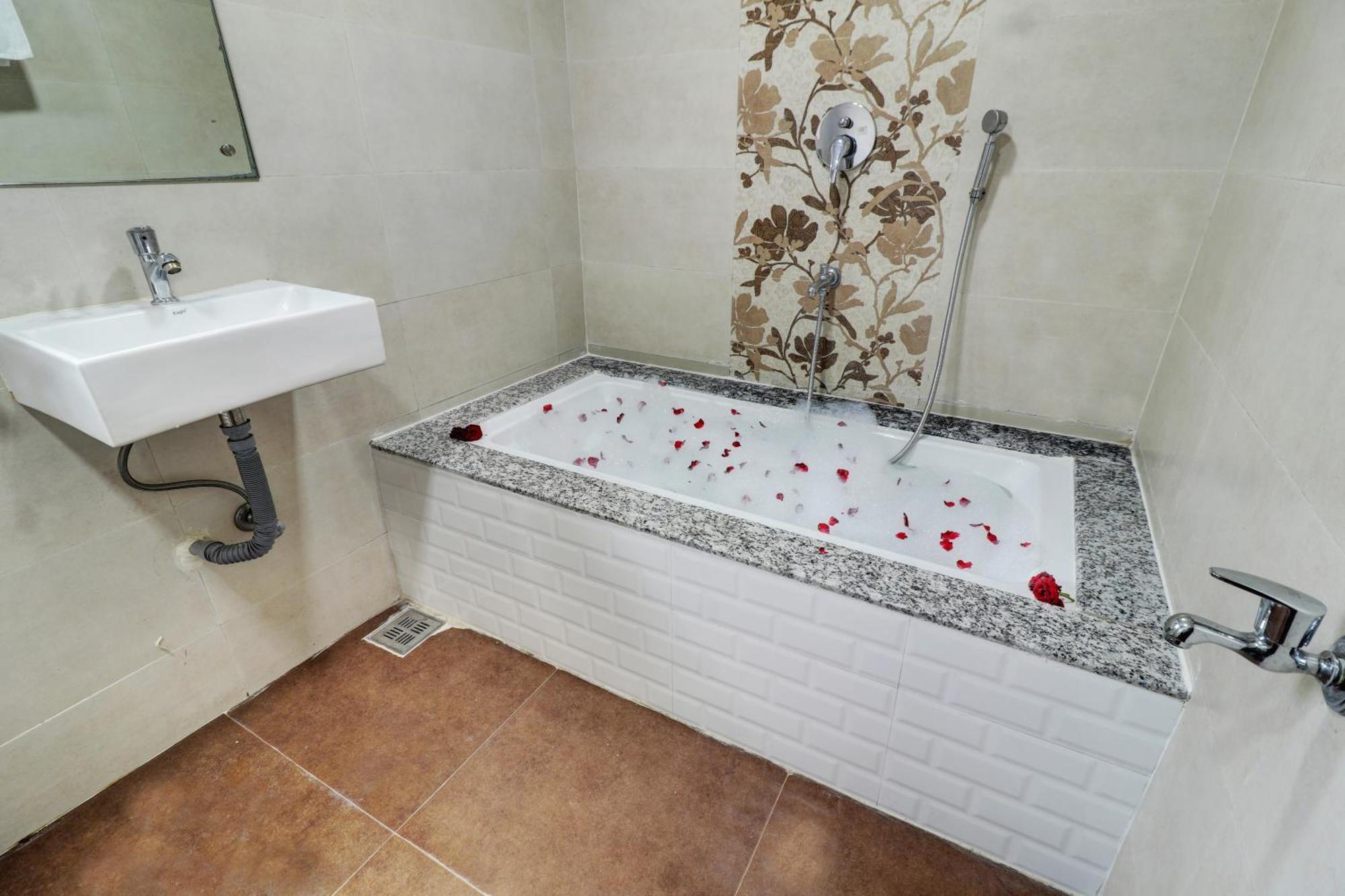 New Parimeet Residency Otel Navi Mumbai Dış mekan fotoğraf