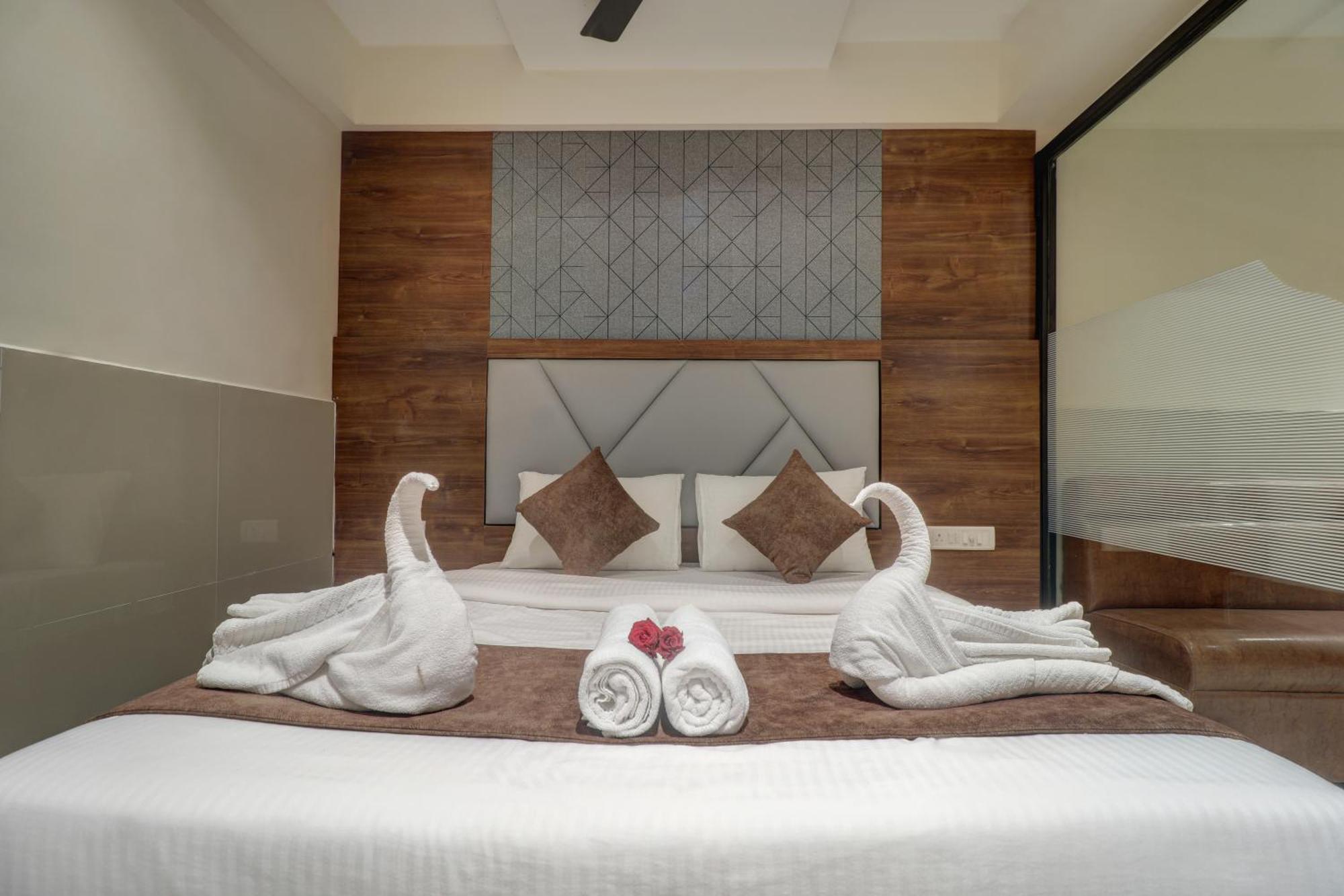 New Parimeet Residency Otel Navi Mumbai Dış mekan fotoğraf