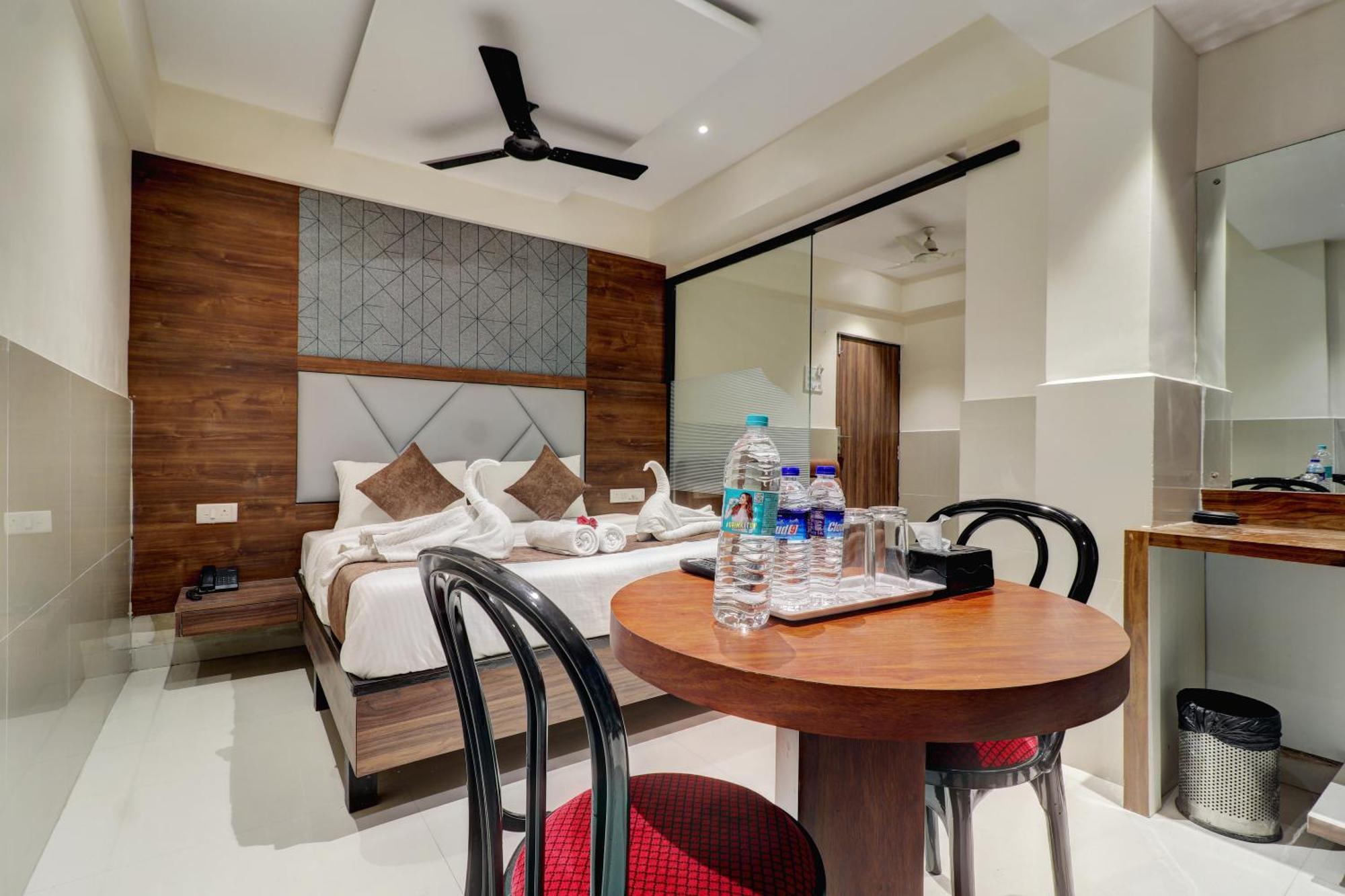 New Parimeet Residency Otel Navi Mumbai Dış mekan fotoğraf