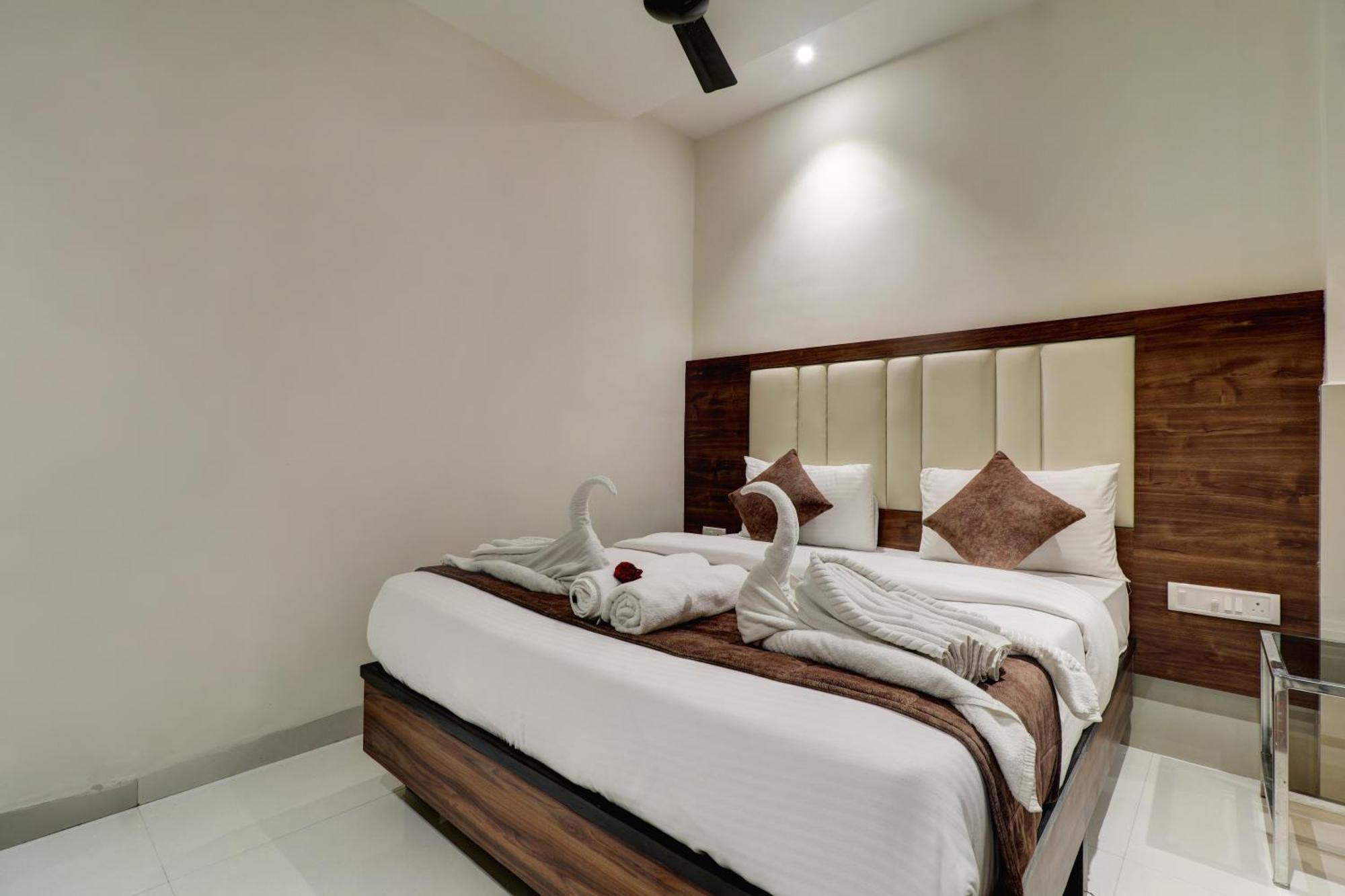 New Parimeet Residency Otel Navi Mumbai Dış mekan fotoğraf